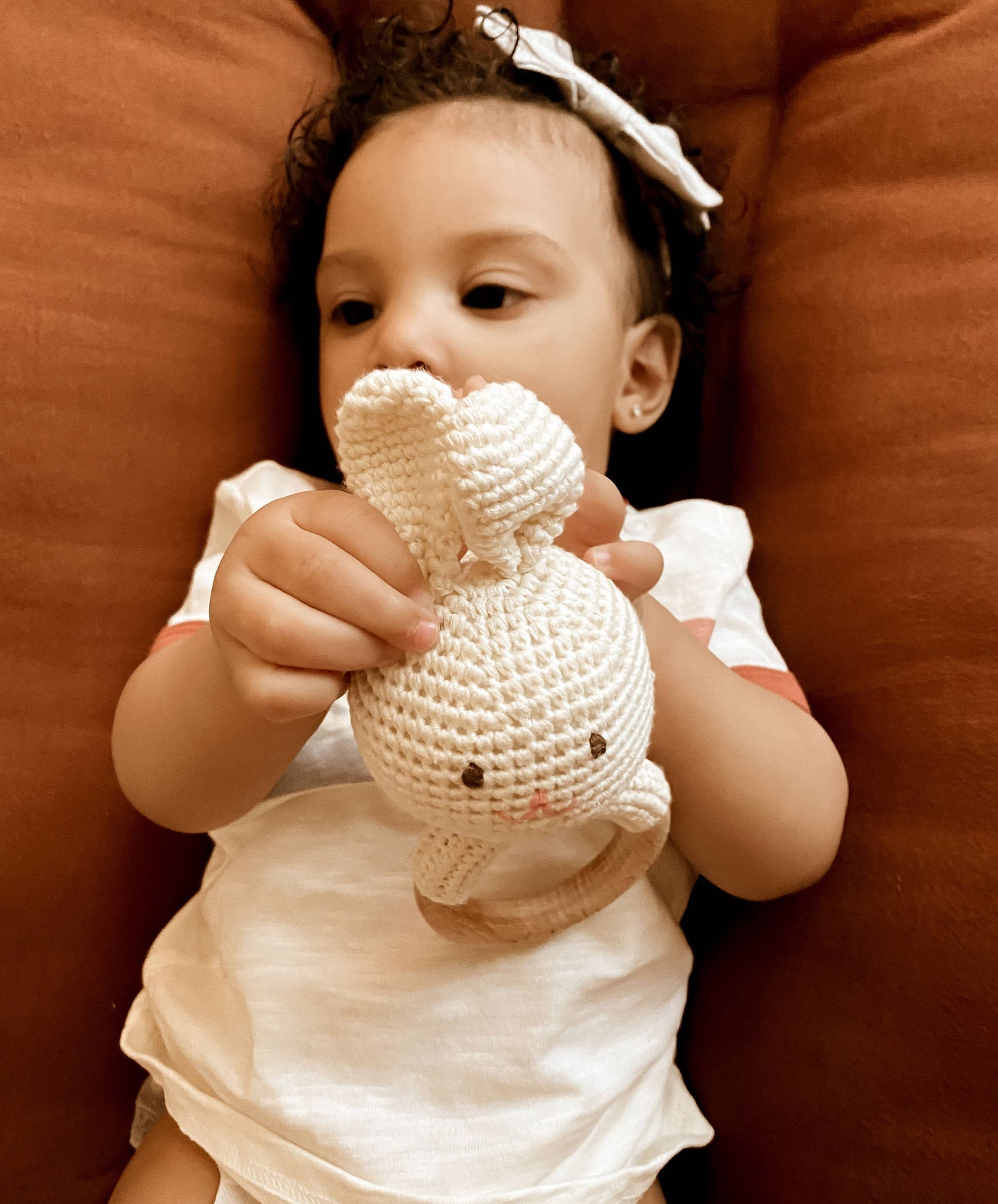 Ali+Oli - Baby Teething Toy Rattle Wood Ring Crochet (Bunny)