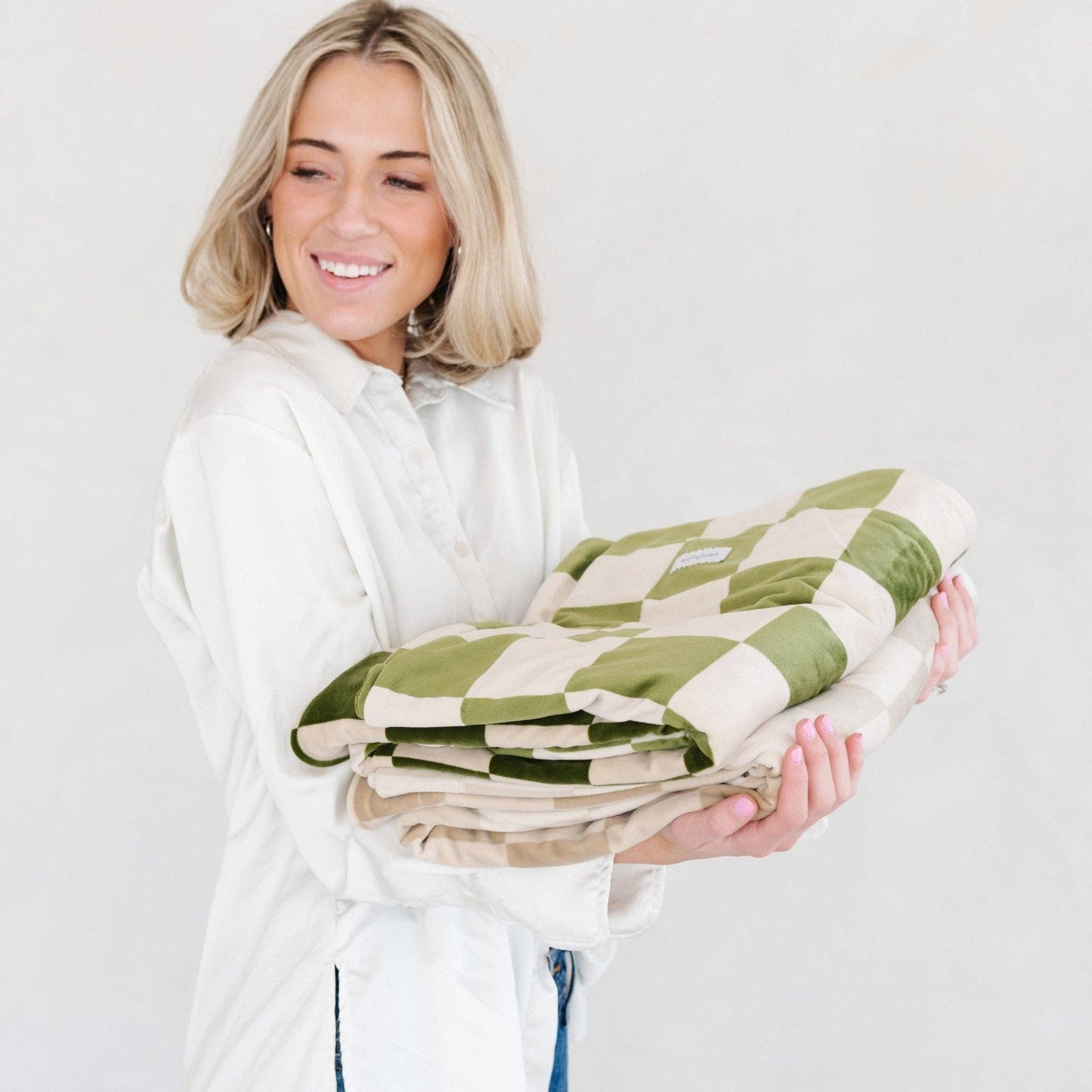 Saranoni - MINKY STRETCH RECEIVING BLANKETS: Neutral Checkered