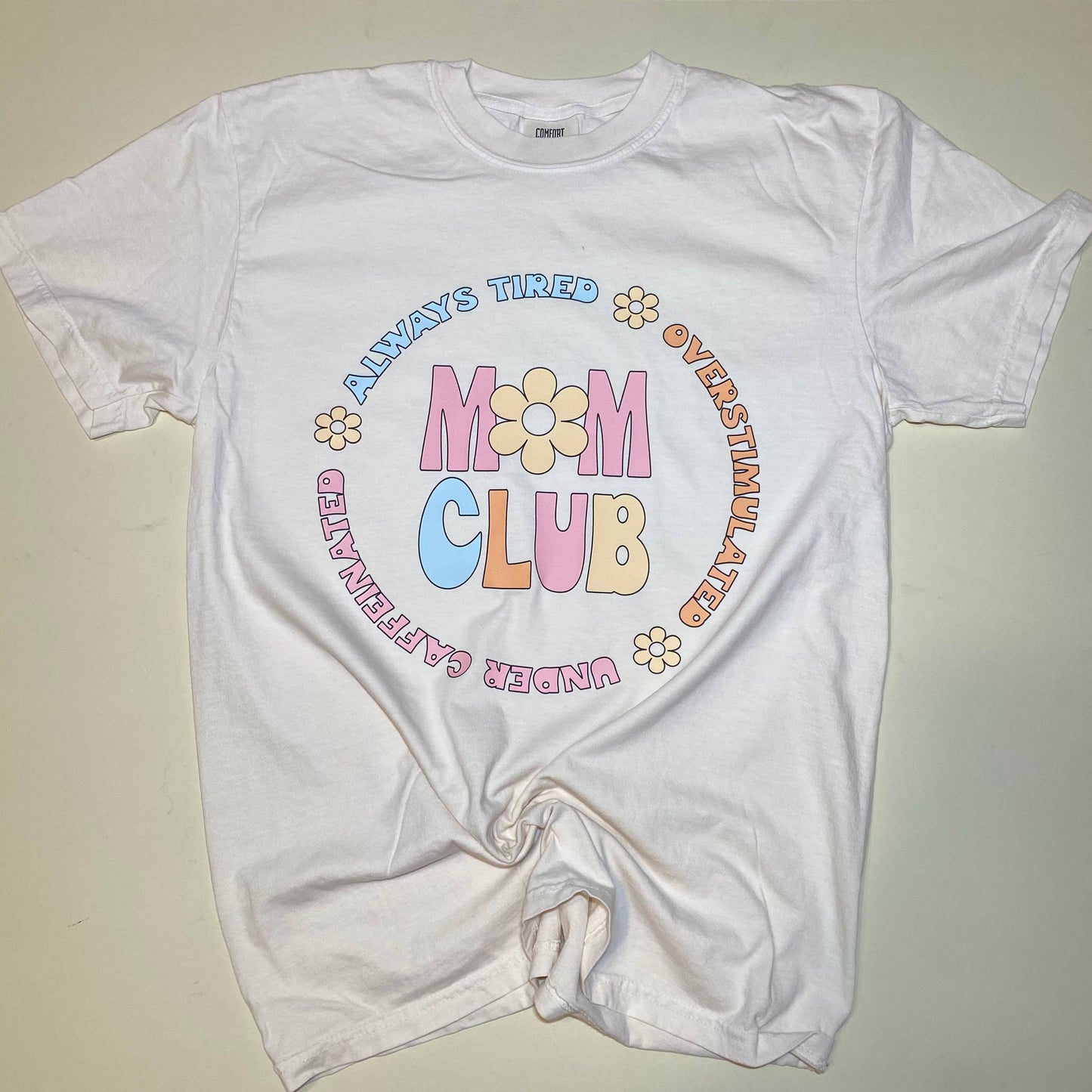 Tres Solecitos - Moms Club Tee: Medium