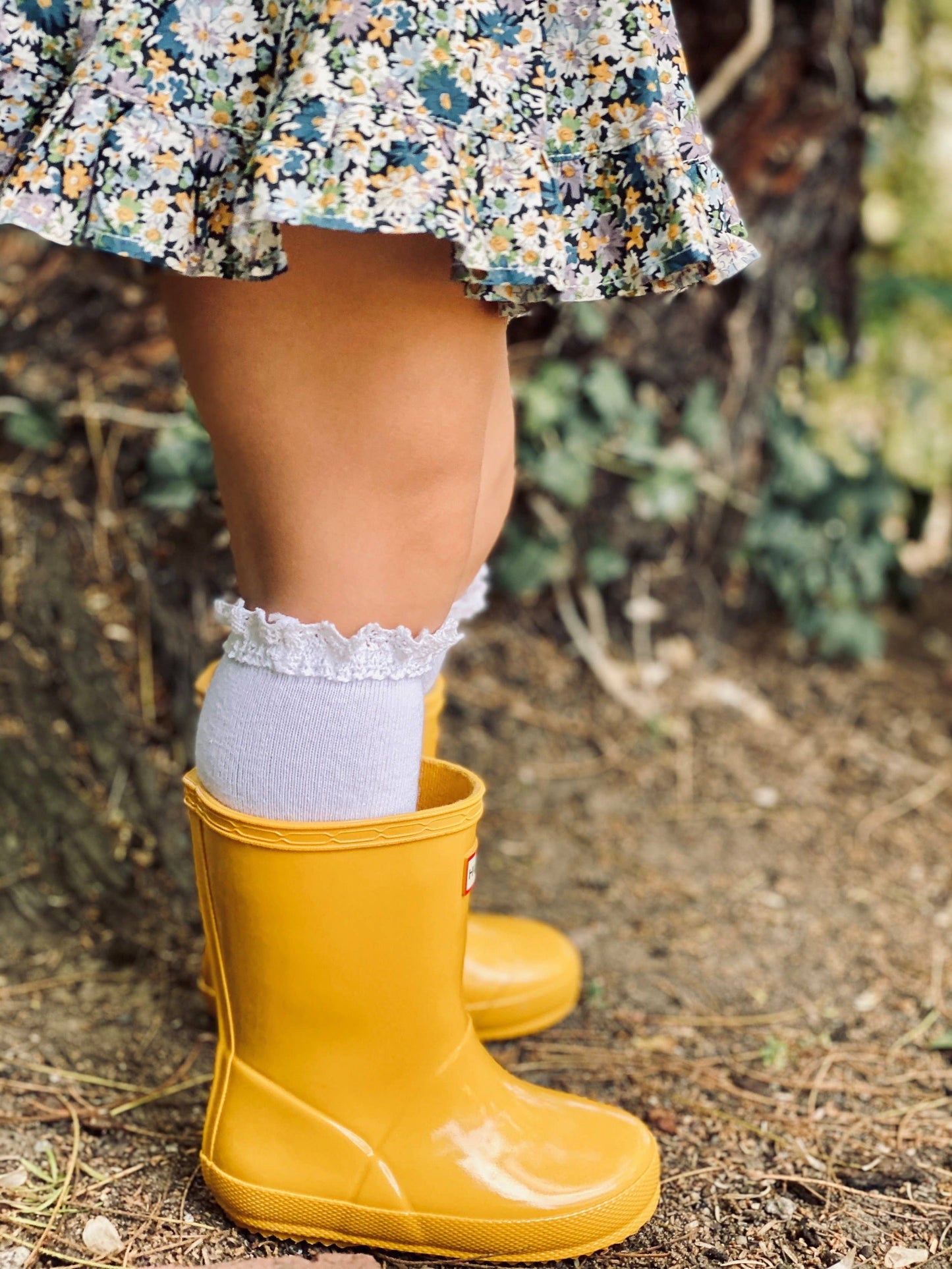 Little Stocking Co. - White Lace Top Knee Highs: 1.5-3Y