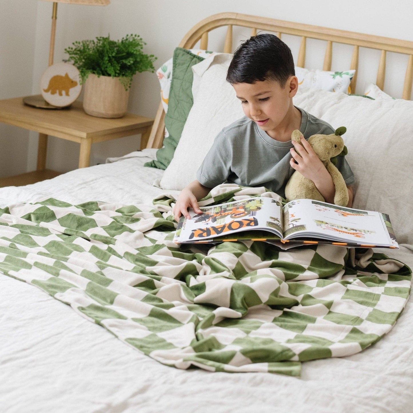 Saranoni - MINKY STRETCH RECEIVING BLANKETS: Neutral Checkered